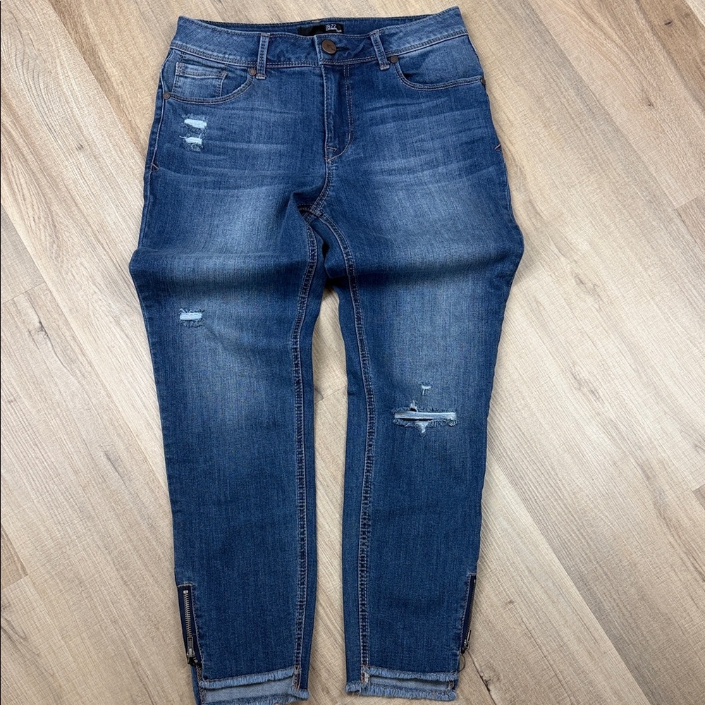 1822 Denim Distressed Skinny Ankle Jeans Side Zippers Raw Hem Medium Wash Size 8
